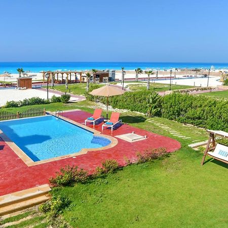 אל עלמיין Tolip North Coast Hotel מראה חיצוני תמונה View of the beach
