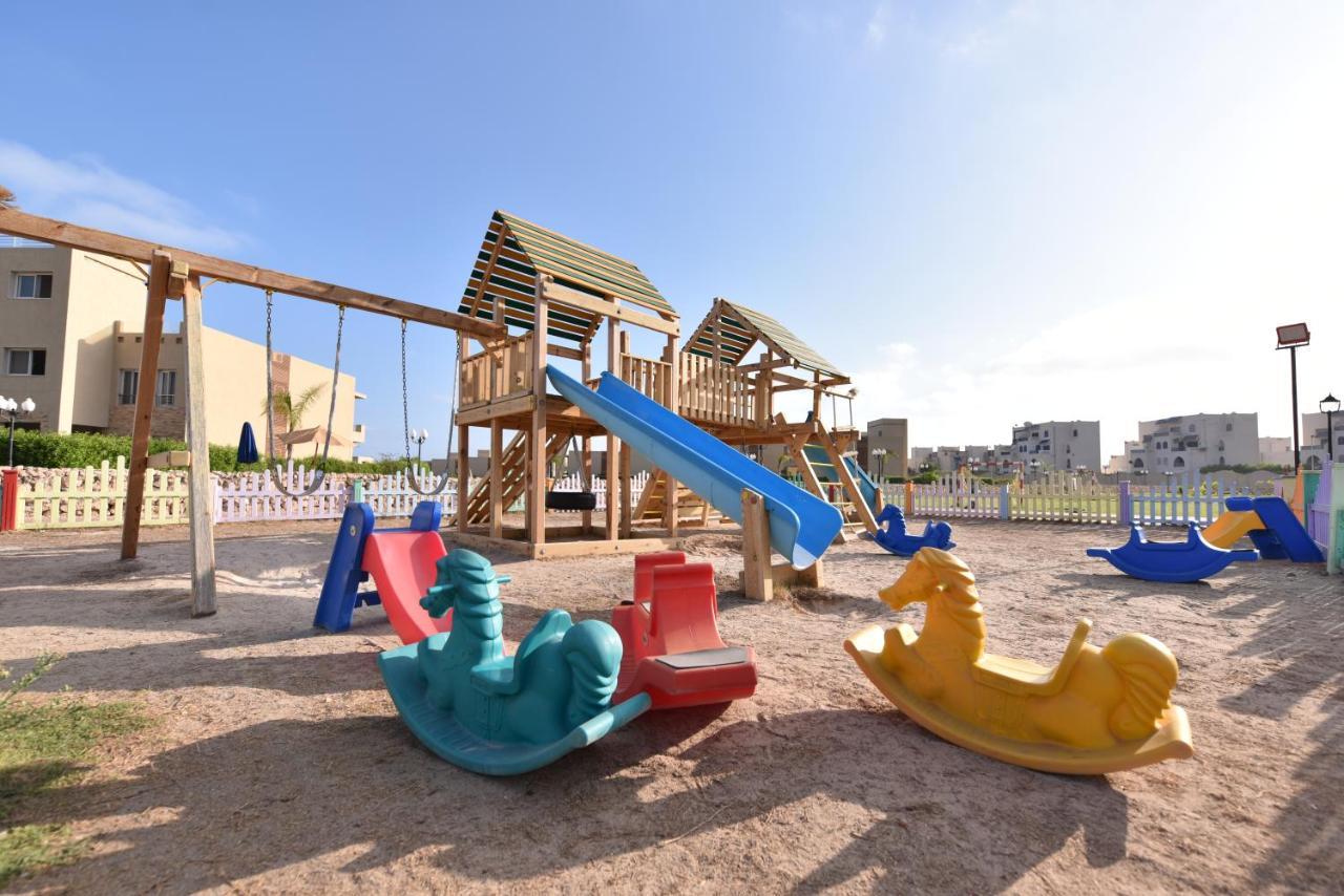 אל עלמיין Tolip North Coast Hotel מראה חיצוני תמונה Playground in Al-Qatif, Saudi Arabia